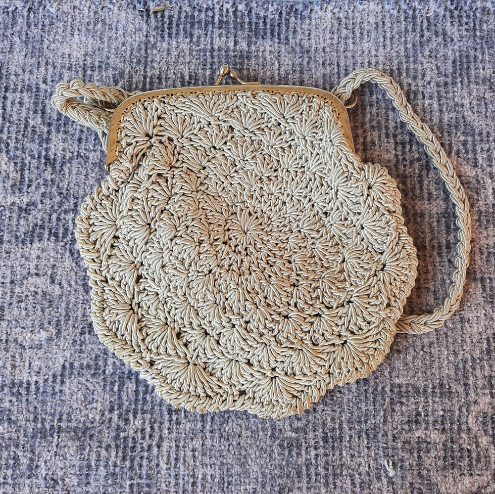 Vintage Boho crocheted clamshell purse cream